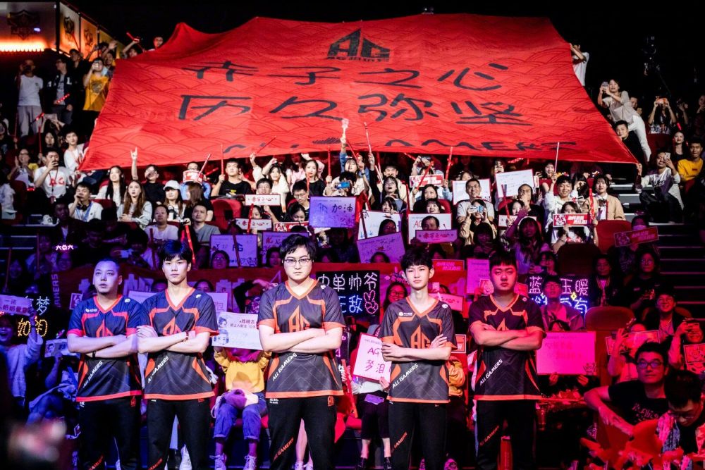 表现不仅帮