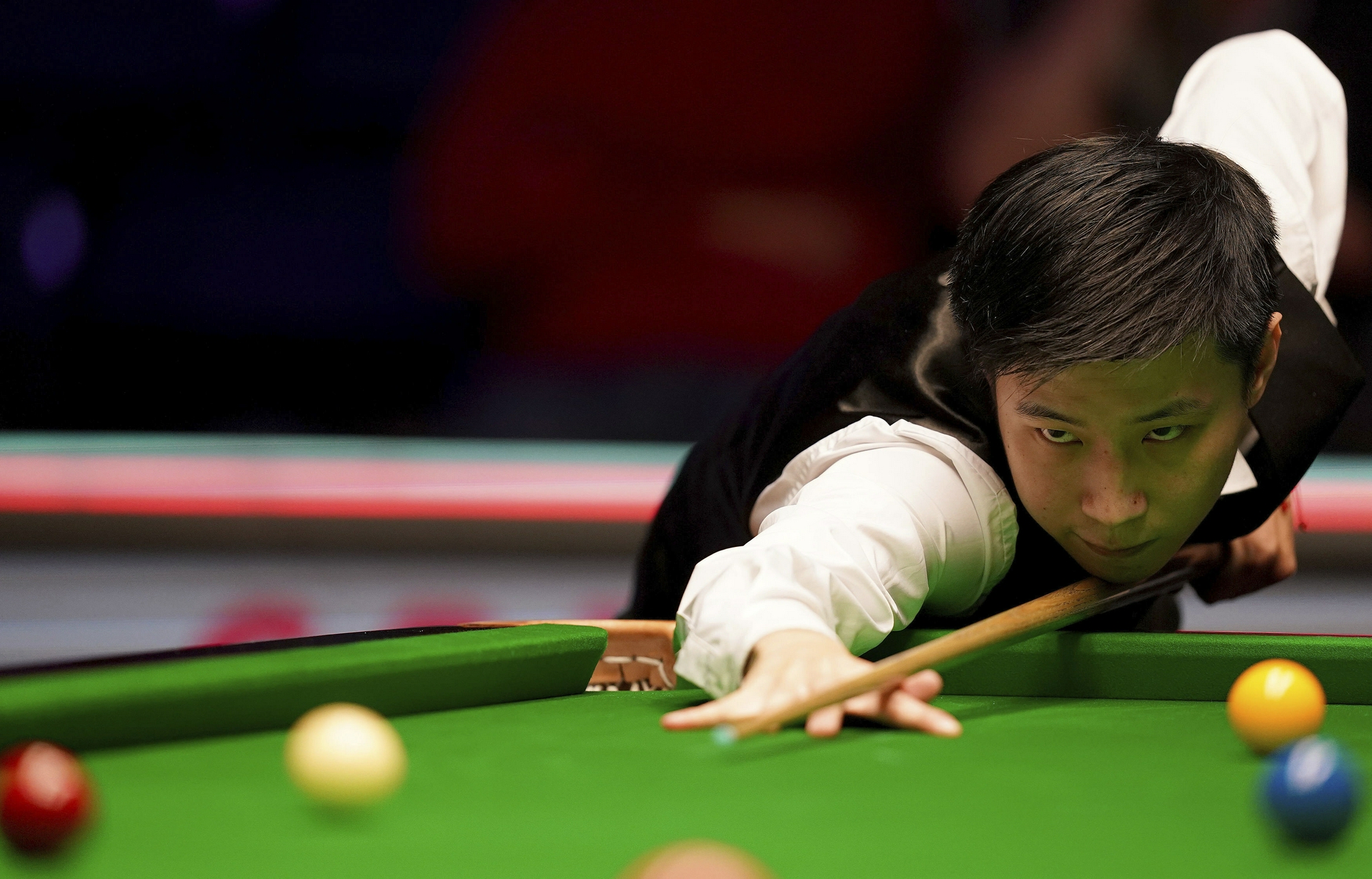 逼抢上展现 逼抢上展现