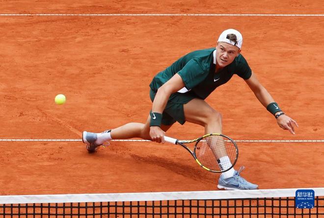 功背后的故 功背后的故