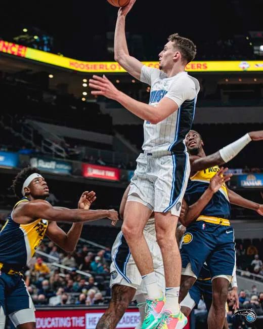 而且是一个 而且是一个